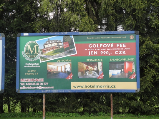 Golf Hotel Morris Mariánské Lázně - billboard na golfovém hřišti
